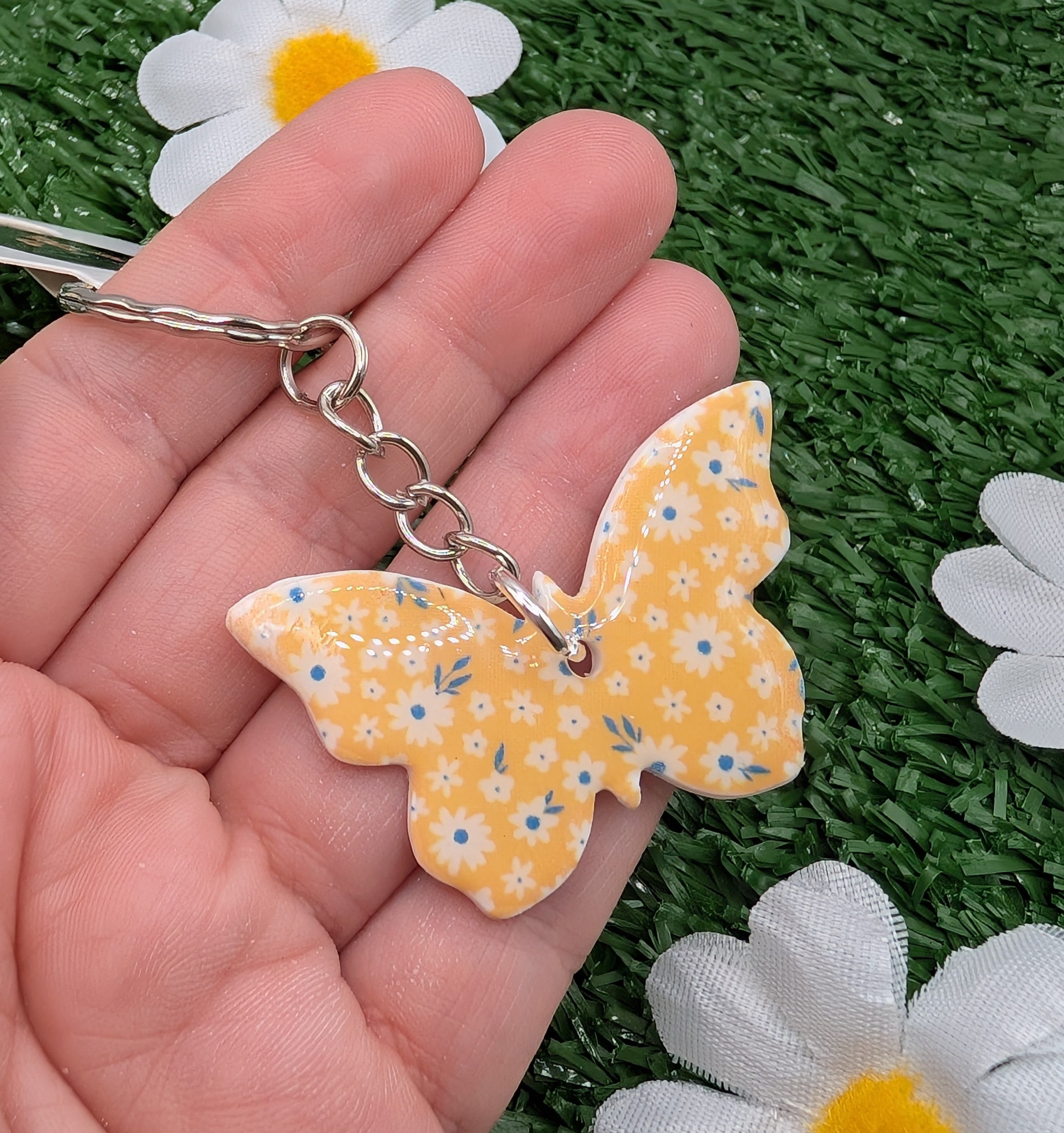Yellow Daisy Butterfly Keyring