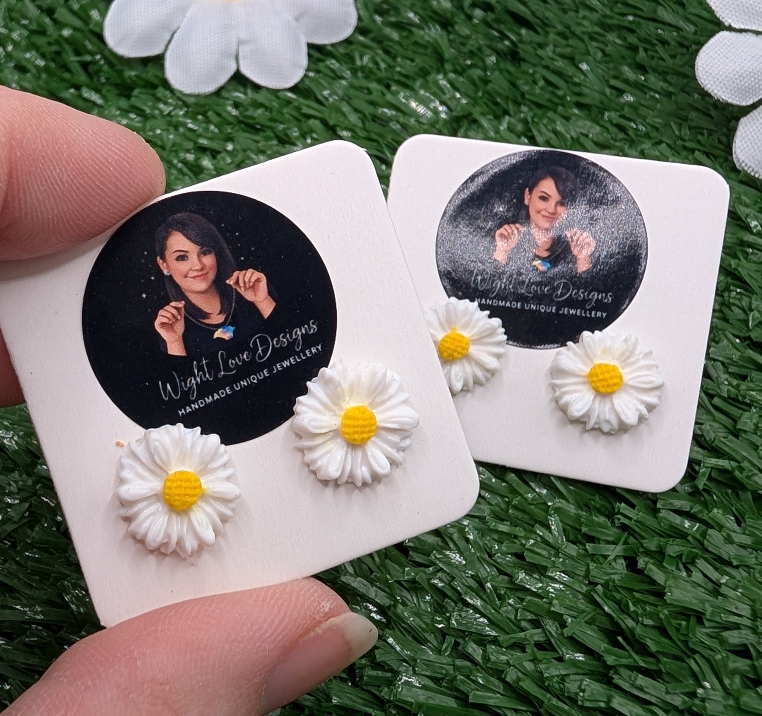 White Daisy Stud Earrings